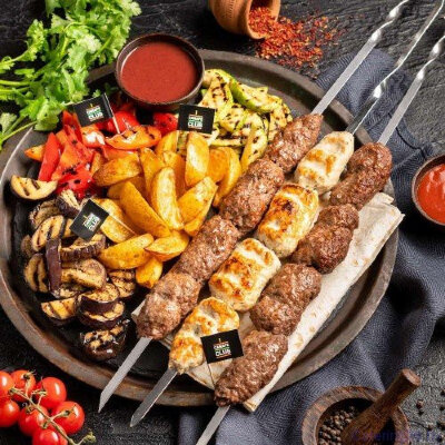 Ассорти люля с овощами гриль